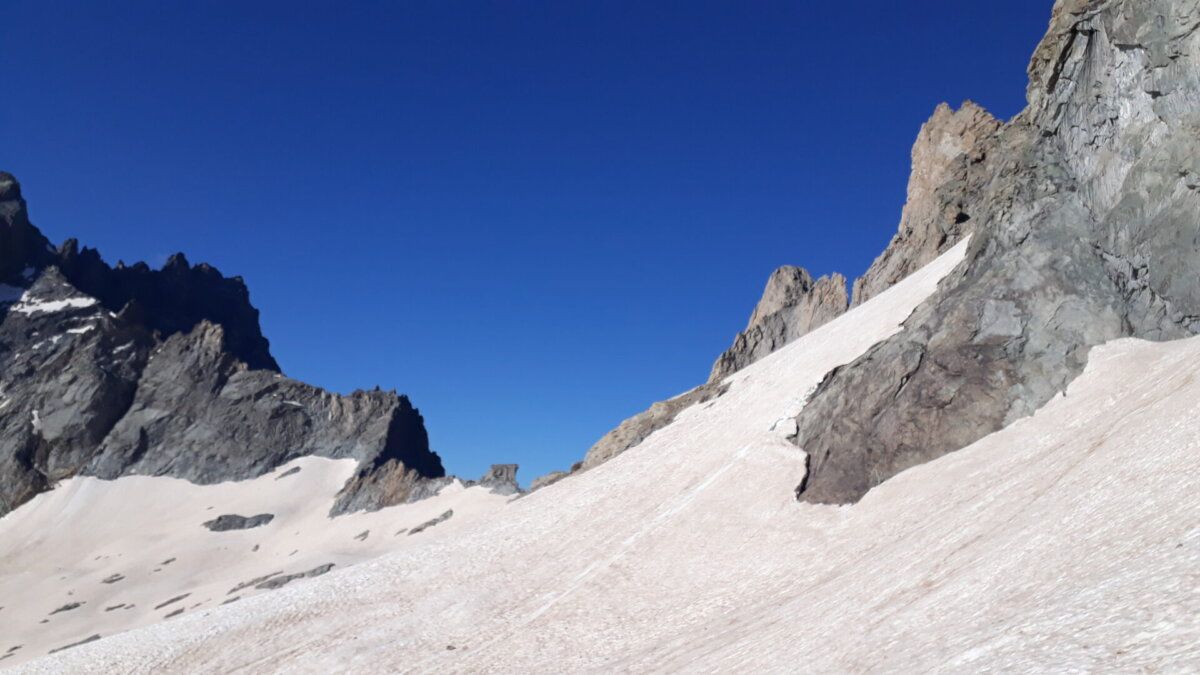 Paysage : Accès au refuge du Pavé